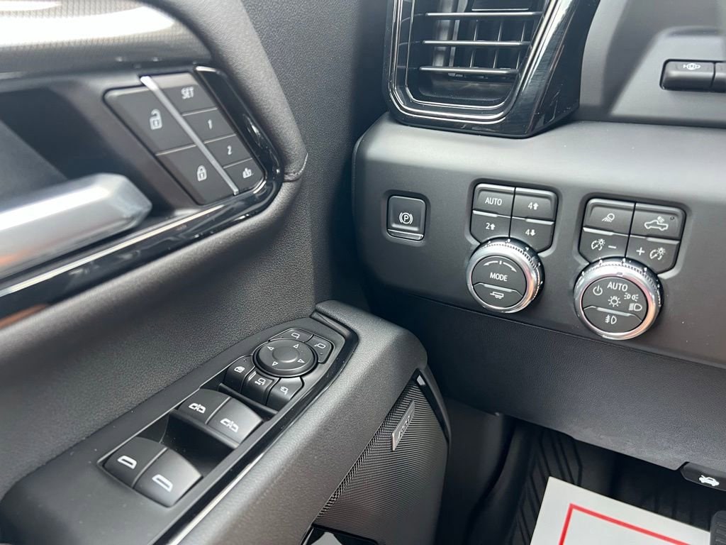 2026 GMC Sierra 2500HD AT4 - Photo 14