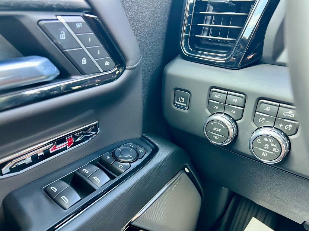 2026 GMC Sierra 1500 AT4X - Photo 21