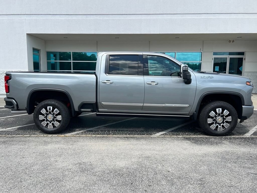 Used 2024 Chevrolet Silverado 2500 HD High Country Truck