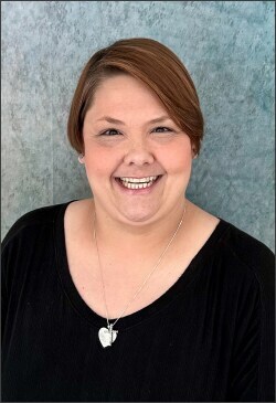 Staff member Alicia Crapse from ID_9b5f13