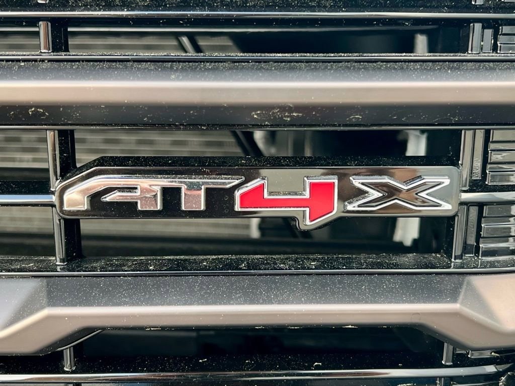 2026 GMC Sierra 1500 AT4X - Photo 9