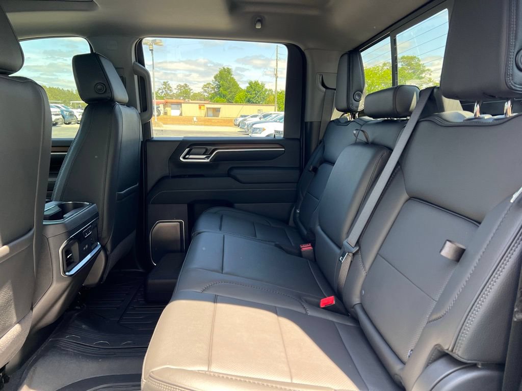 2026 GMC Sierra 3500HD Denali - Photo 9
