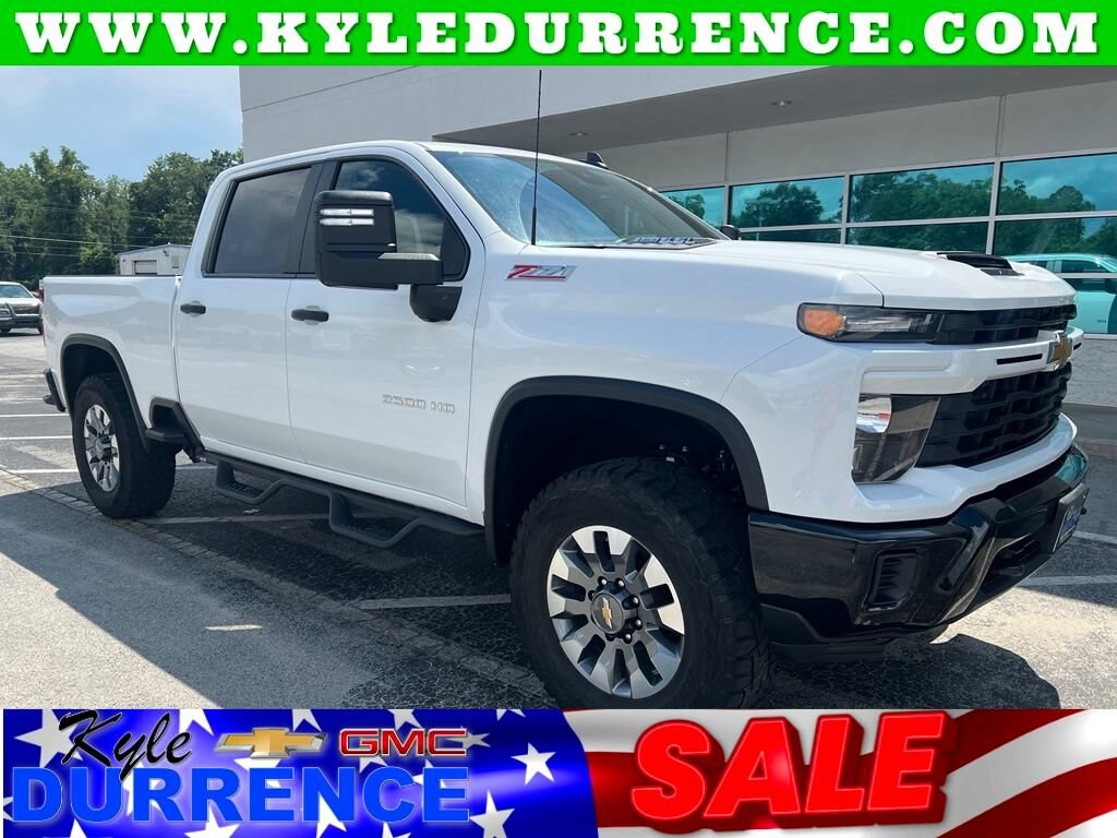 Used 2025 Chevrolet Silverado 2500 HD Custom Truck