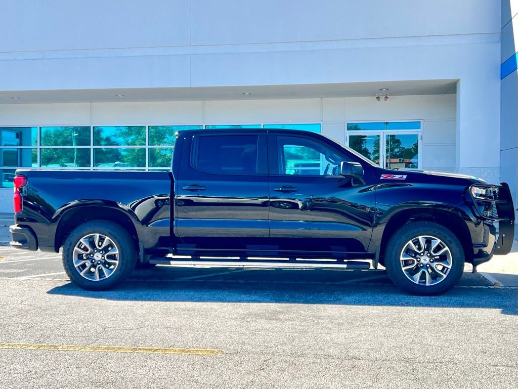 2021 Chevrolet Silverado 1500 RST - Photo 3