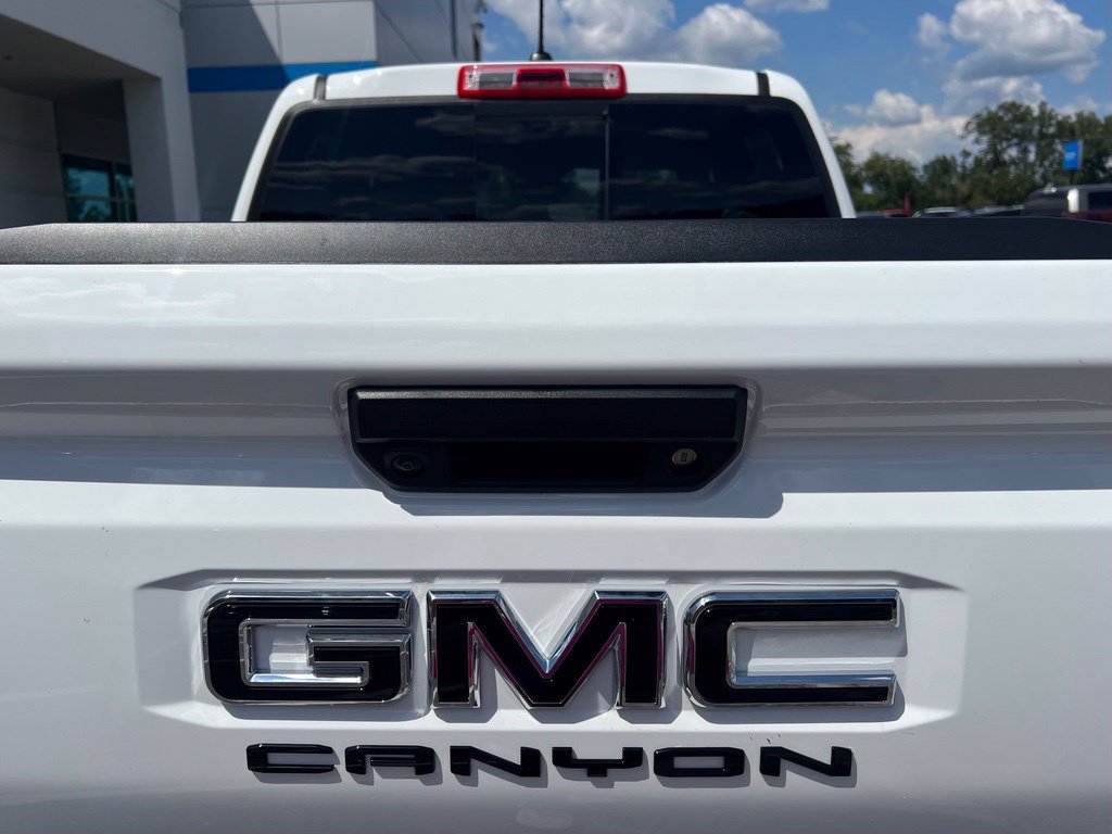2026 GMC Canyon AT4 - Photo 7