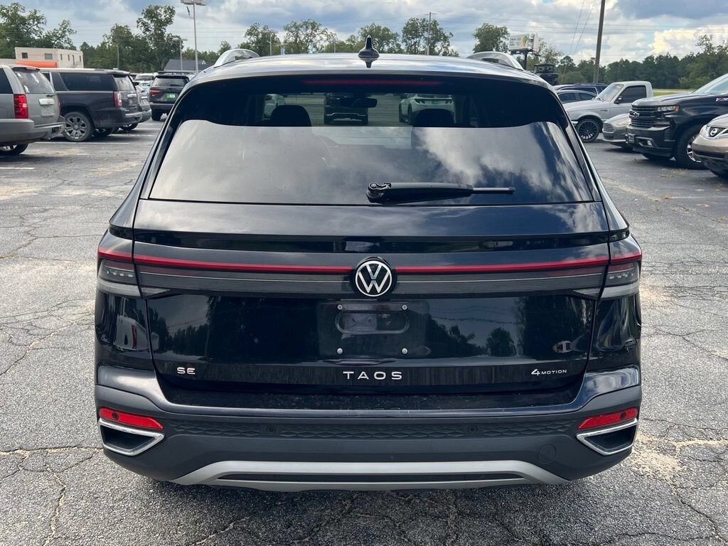 Used 2025 Volkswagen Taos SE