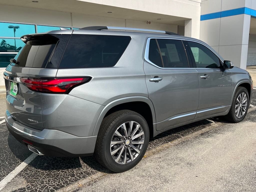 Used 2023 Chevrolet Traverse Premier SUV
