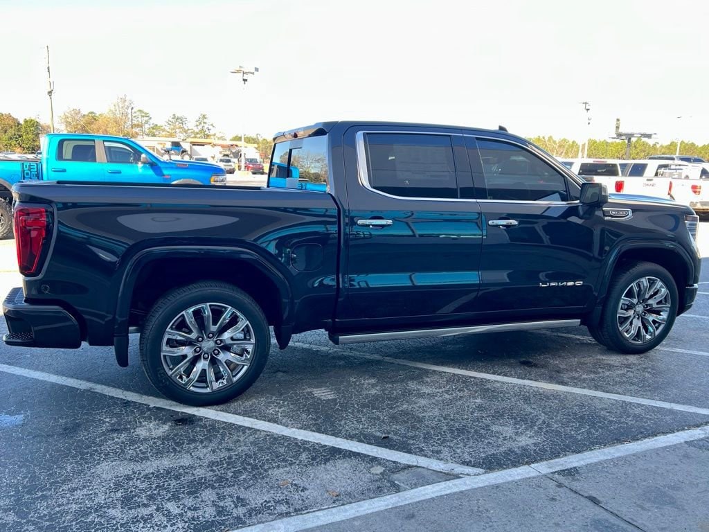 2026 GMC Sierra 1500 Denali - Photo 4