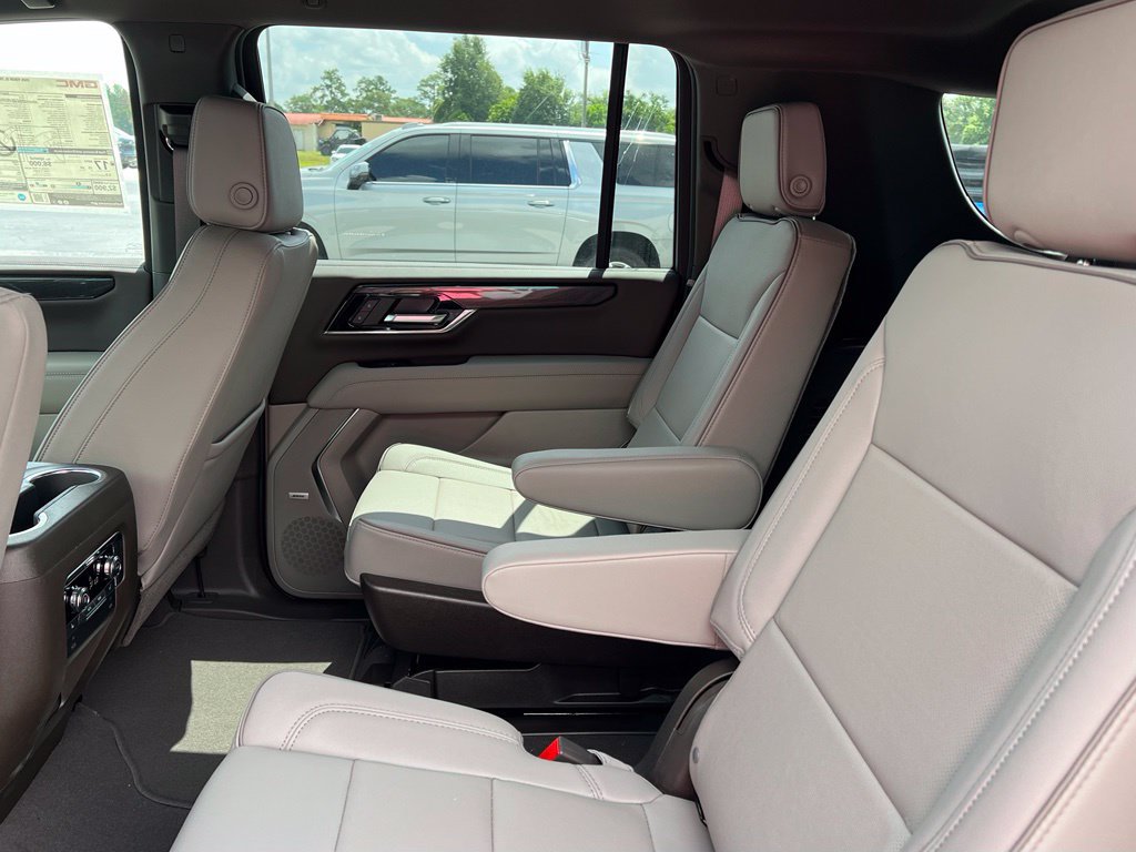 2026 GMC Yukon XL Elevation - Photo 8
