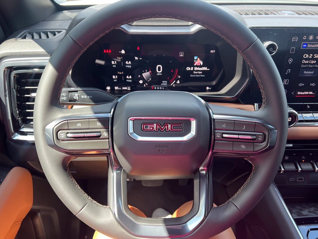2026 GMC Canyon AT4 - Photo 13