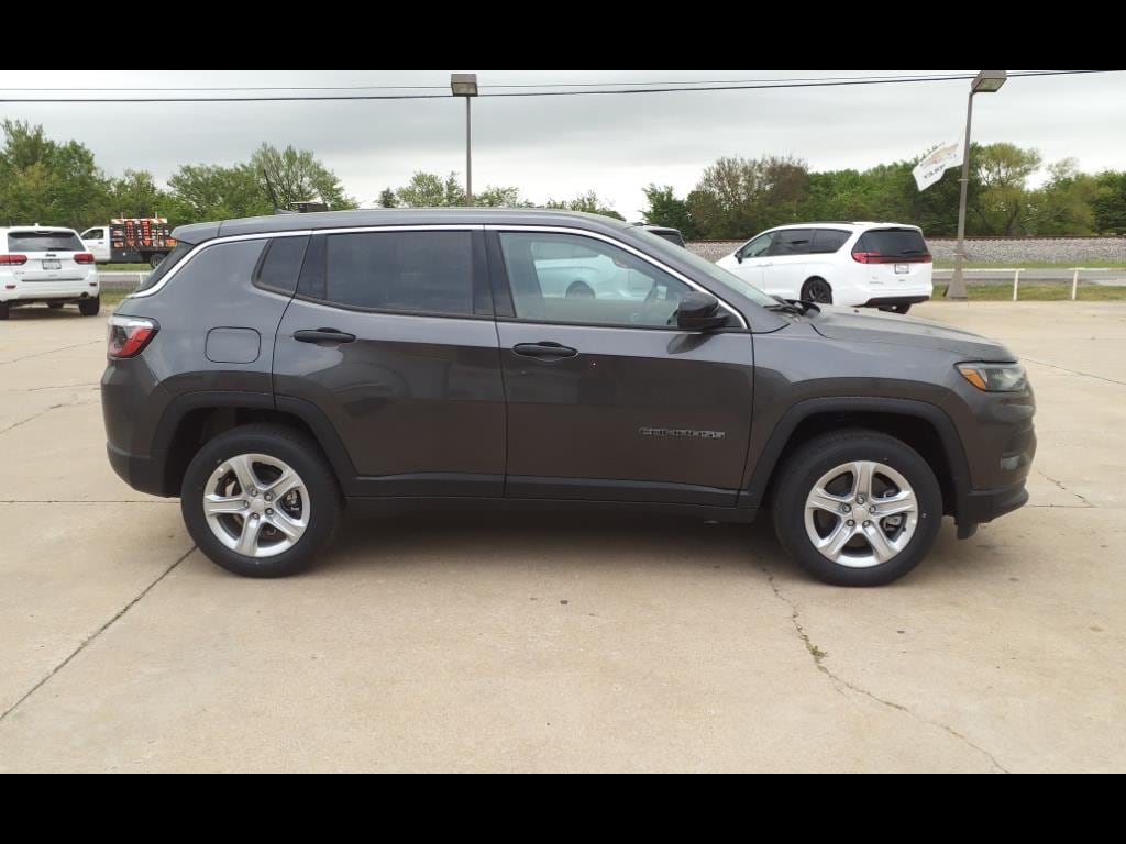 New 2023 Jeep Compass SPORT 4X4 For Sale Checotah OK
