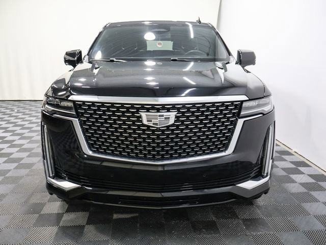 2021 Cadillac Escalade Luxury photo 3
