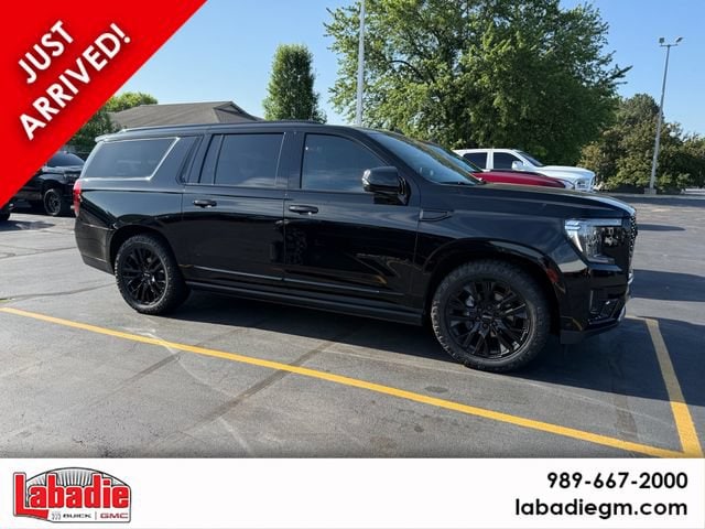 2023 GMC Yukon Denali AWD's photo