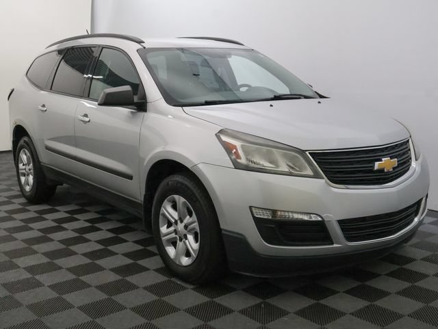 Used 2014 Chevrolet Traverse LS with VIN 1GNKRFKD1EJ235162 for sale in Bay City, MI