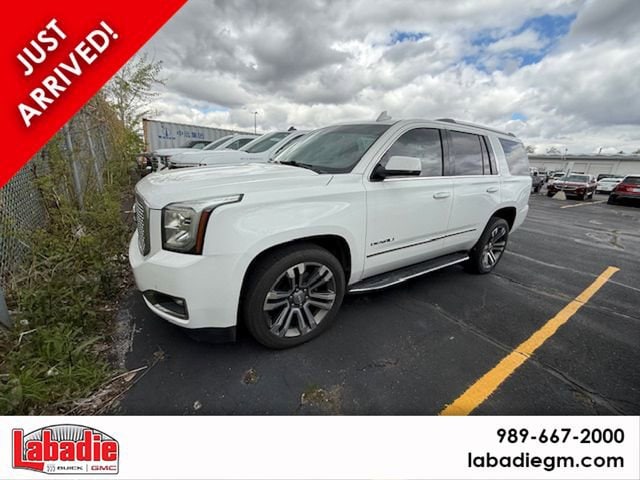 2017 GMC Yukon 4WD Denali's photo
