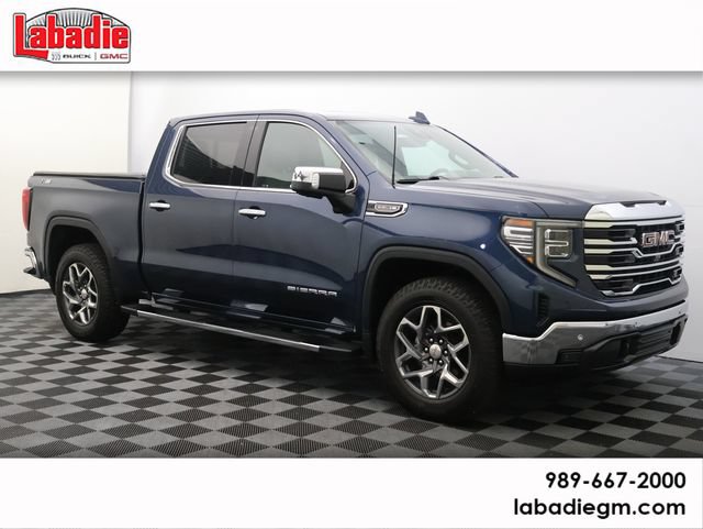 2022 GMC Sierra 4WD Crew Cab Standard Box SLT's photo