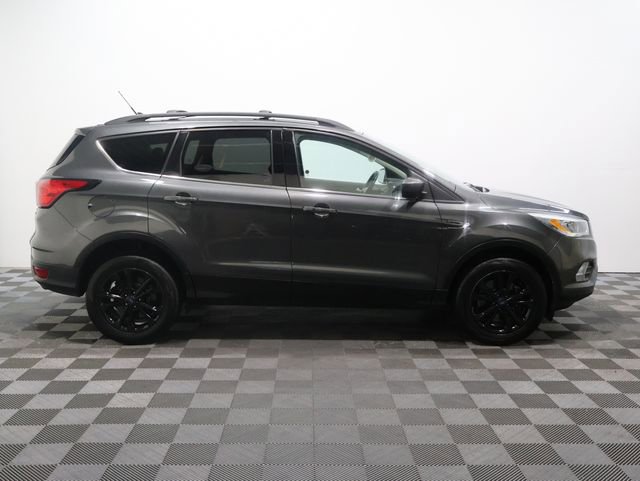2019 Ford Escape SEL photo 4