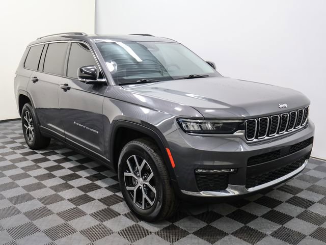 2023 Jeep Grand Cherokee Limited photo 2
