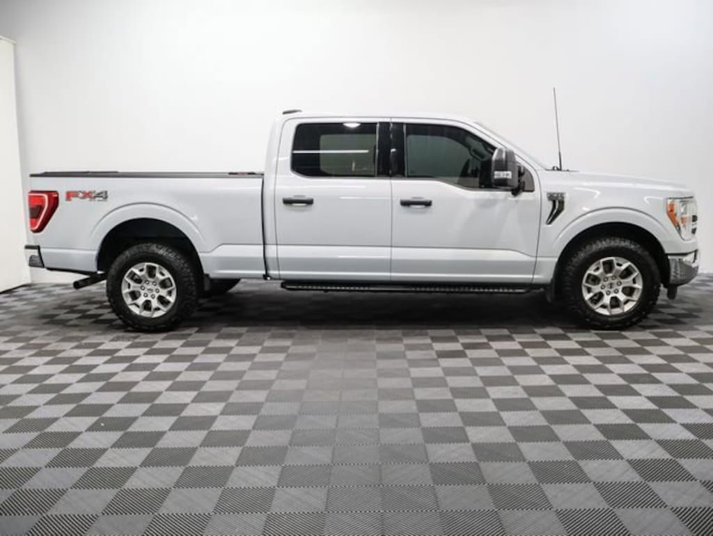 Used 2022 Ford F-150 XLT Truck SuperCrew Cab