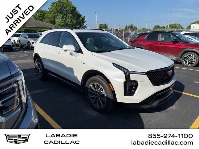 2024 Cadillac XT4 Sport AWD's photo