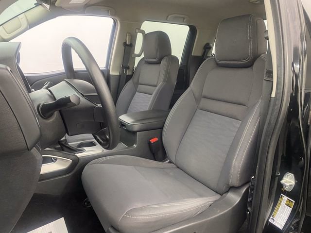 2023 Nissan Frontier SV - Photo 13