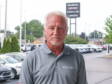 Staff member Ronald Mahler from ID_373fb06bd5f9