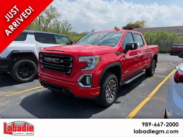 2021 GMC Sierra AT4 4WD Crew Cab Short Box's photo