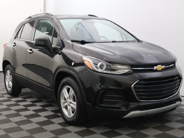 Used 2020 Chevrolet Trax LT with VIN KL7CJLSB3LB050441 for sale in Bay City, MI