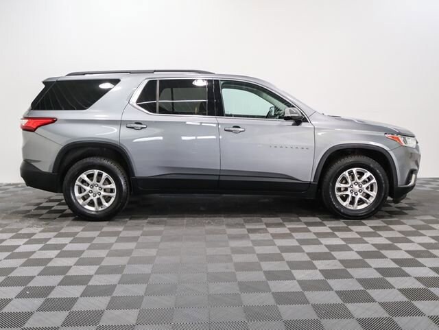 2020 Chevrolet Traverse Leather photo 3