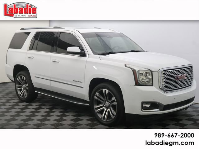 2017 GMC Yukon 4WD Denali's photo