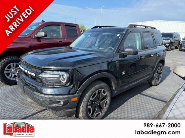 2023 Ford Bronco Sport Outer Banks 4X4's photo