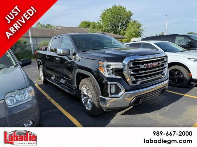 2021 GMC Sierra 4WD Crew Cab Short Box SLT's photo
