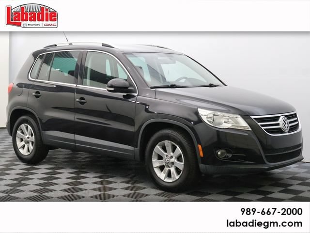 Used 2009 Volkswagen Tiguan SE with VIN WVGBV75N89W500730 for sale in Bay City, MI