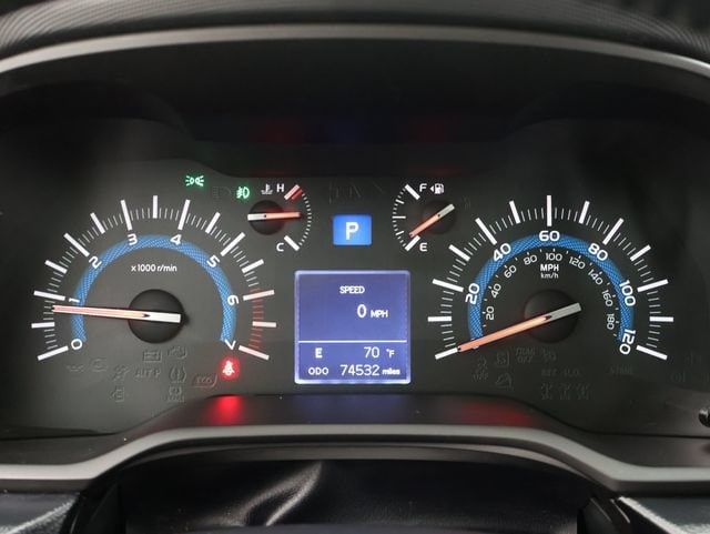 2018 Toyota 4Runner SR5 - Photo 34