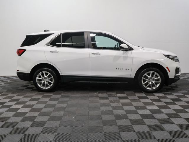 2022 Chevrolet Equinox LT photo 4
