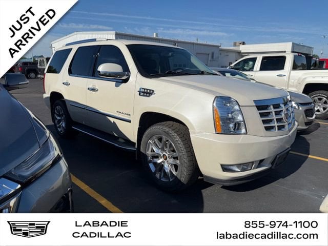 2011 Cadillac Escalade AWD Luxury's photo