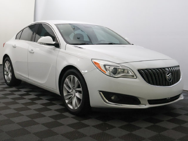 Used 2014 Buick Regal Premium 2 with VIN 2G4GR5GX5E9179746 for sale in Bay City, MI