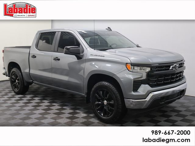 2024 Chevrolet Silverado 1500 LT's photo