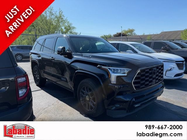 2024 Toyota Sequoia Platinum 4WD i-FORCE MAX Hybrid's photo