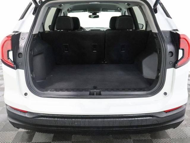 2022 Gmc Terrain SLE photo 4