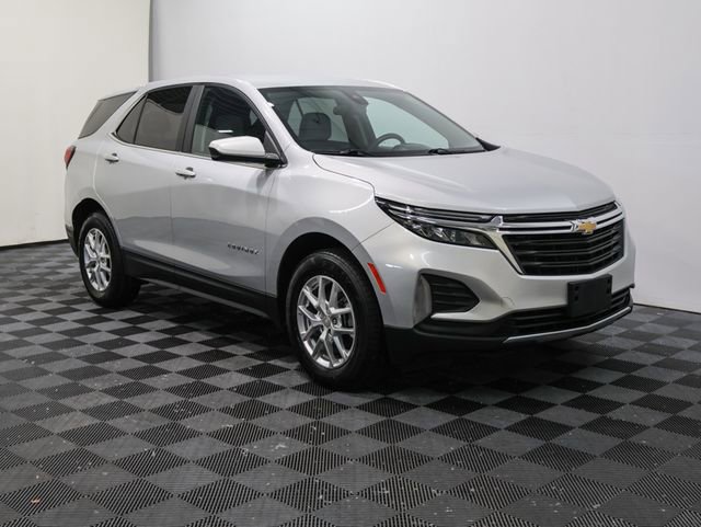Used 2022 Chevrolet Equinox LT with VIN 3GNAXUEV5NL261539 for sale in Bay City, MI