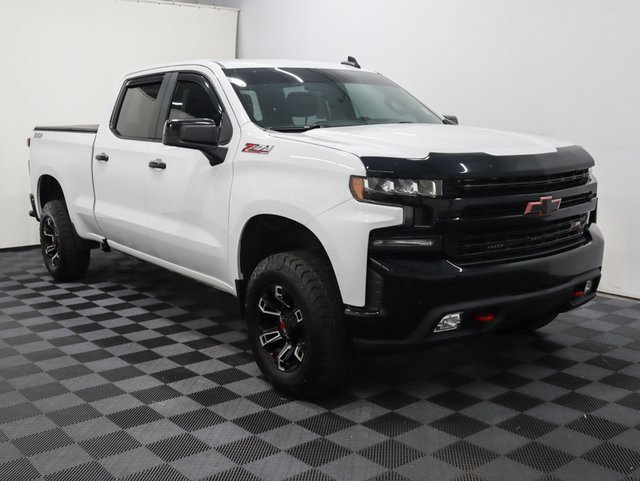 Used 2021 Chevrolet Silverado 1500 LT Trail Boss with VIN 3GCPYFED4MG424319 for sale in Bay City, MI