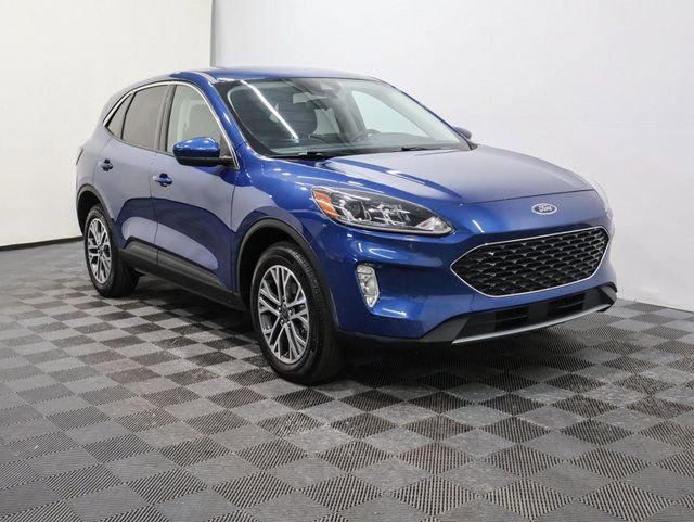 Used 2022 Ford Escape SEL with VIN 1FMCU9H96NUB01368 for sale in Bay City, MI