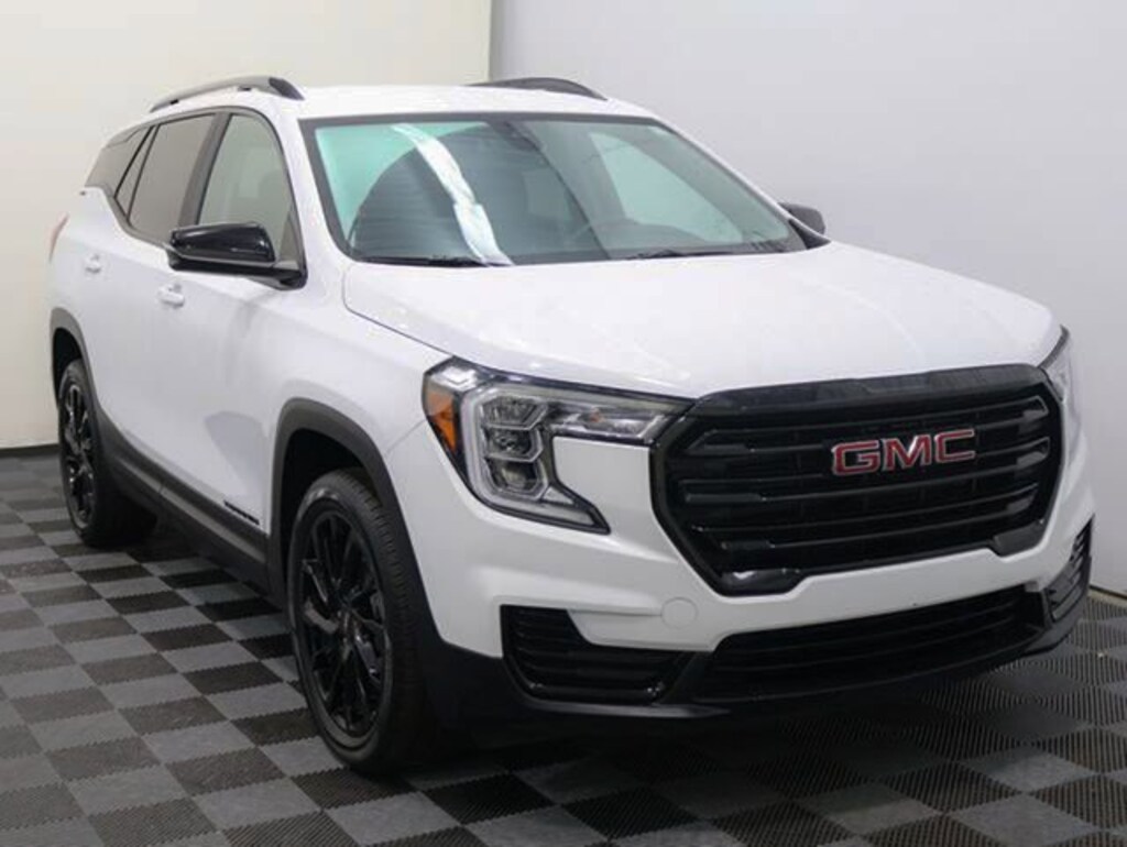 Used 2023 GMC Terrain SLE SUV