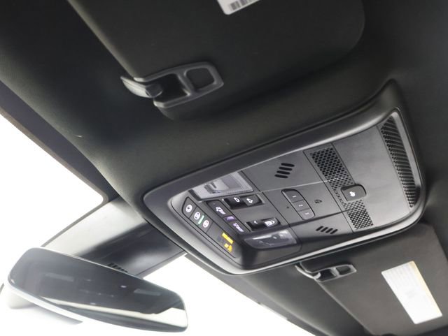 2025 Cadillac XT5 Premium Luxury - Photo 26