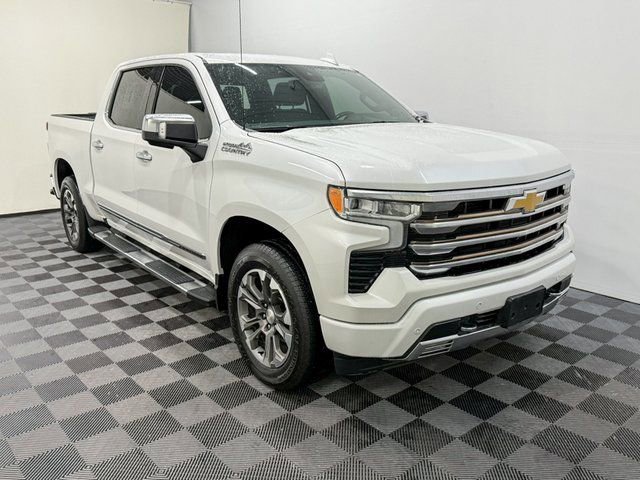 Used 2022 Chevrolet Silverado 1500 High Country with VIN 1GCUDJED4NZ579469 for sale in Bay City, MI