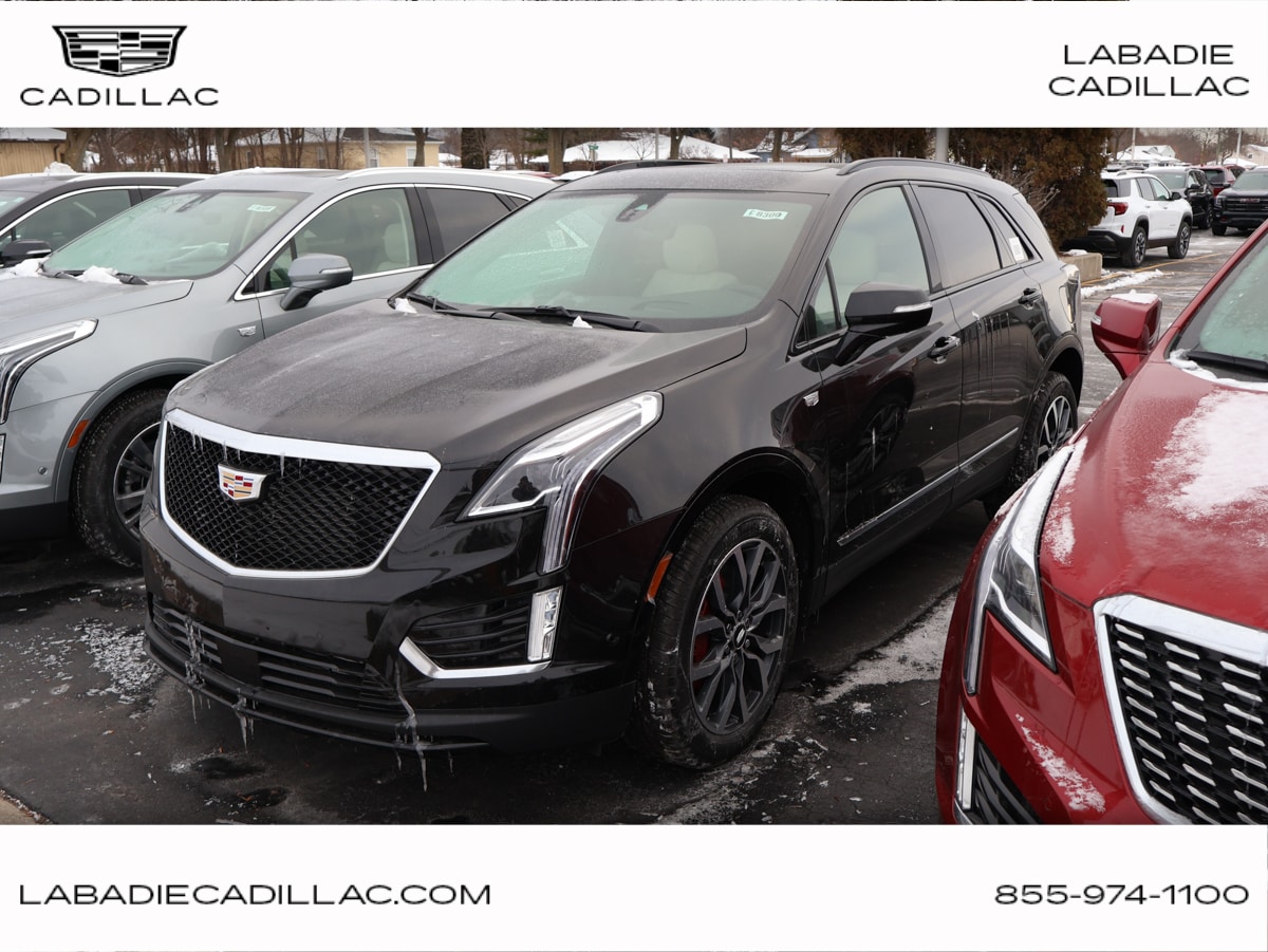 2025 Cadillac XT5 Sport's photo