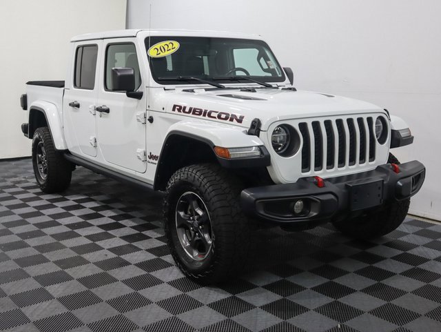 Used 2022 Jeep Gladiator Rubicon with VIN 1C6JJTBG0NL138437 for sale in Bay City, MI