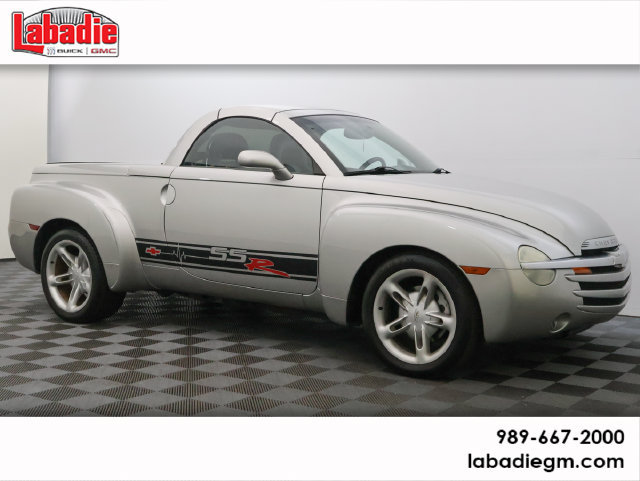 2004 Chevrolet SSR LS