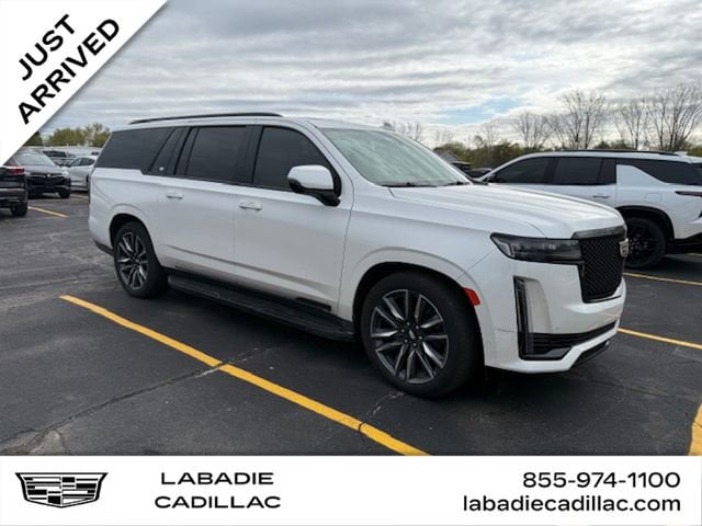 2024 Cadillac Escalade ESV 4WD Sport Platinum's photo